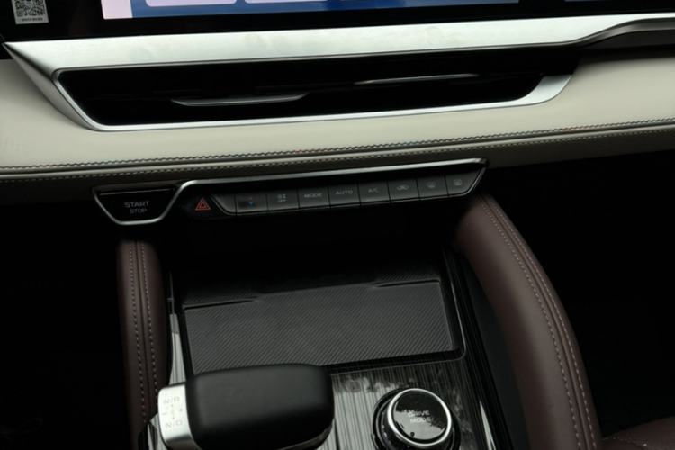 Used Geely Auto Monjaro L 2024 2.0TD High-Power Automatic Two-Wheel Drive Yunqi Version