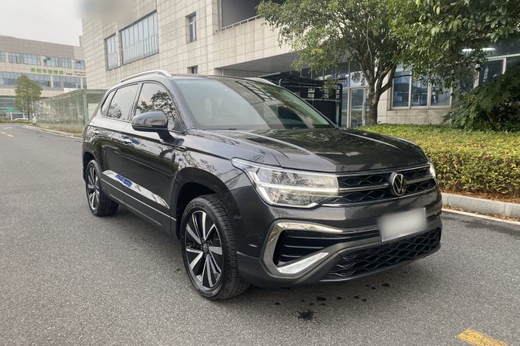 Used Volkswagen Tharu 2023 300TSI Two-Wheel-Drive Moonlight Edition