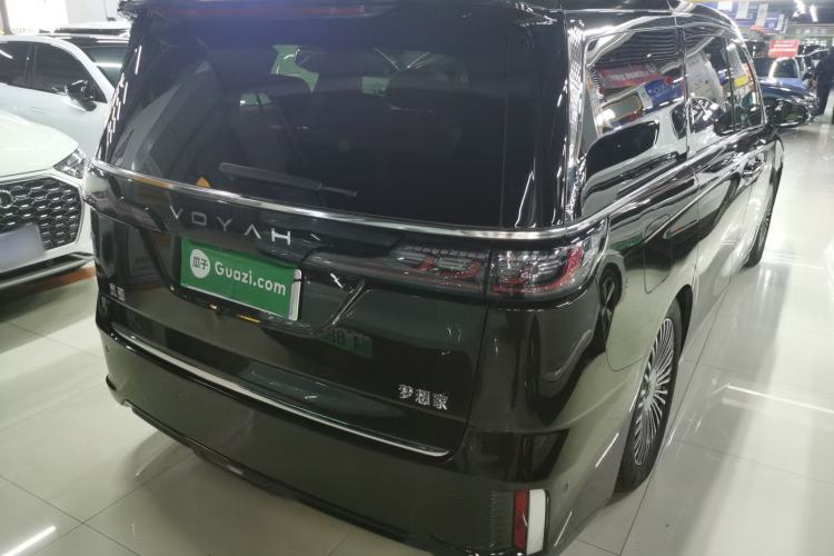 Used VOYAH Dream 2025 PHEV Four-Wheel-Drive Flagship Kunpeng Edition
