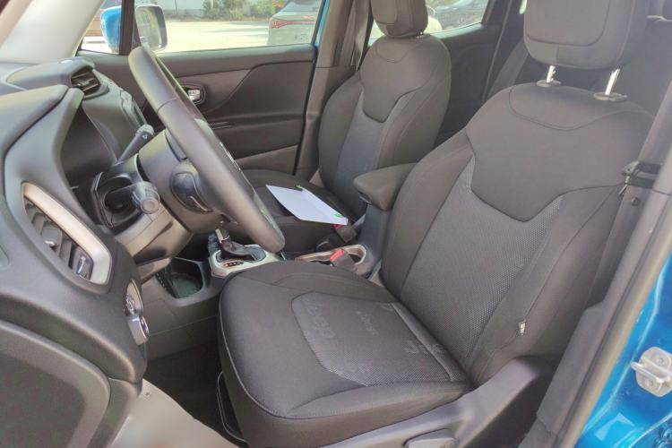 Used  Renegade 2017 180T Automatic Jingneng Edition
