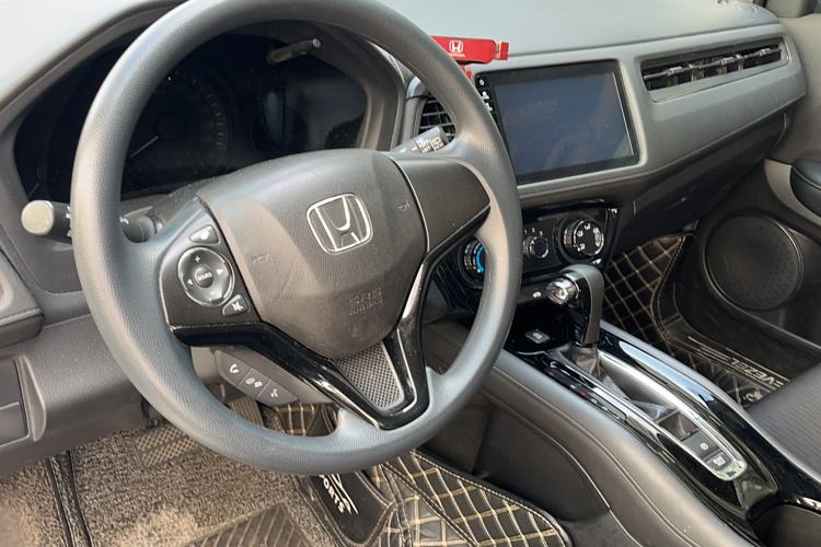 Used Honda Vezel 2020 1.5L CVT Pioneer Edition
