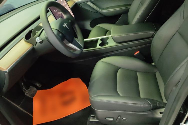 Used Tesla Model Y 2021 Long-Range All-Wheel-Drive Version