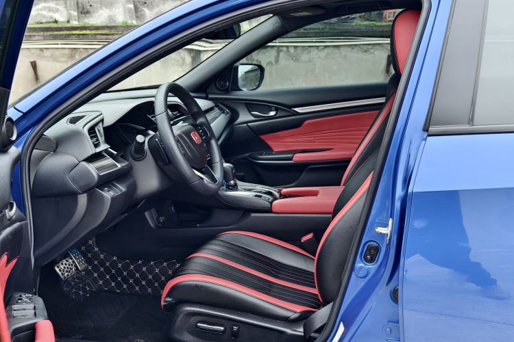 Used Honda Civic 2021 HATCHBACK 220TURBO CVT Trendy Cool Edition
