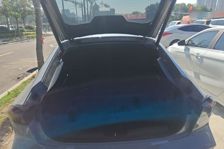 Used Changan UNI-V 2022 1.5T Prestige Version
