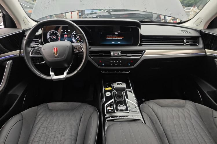 Used Hongqi HS5 2022 Revised Version 2.0T Smart Connect Flagship Edition
