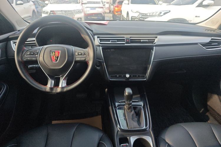 Used Roewe i5 2020 1.5L Automatic 4G Connect Luxury Flagship Edition
