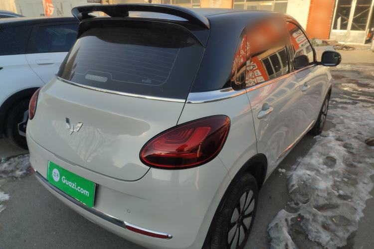 Used Wuling Bingo 2023 333 km Enjoyment Version
