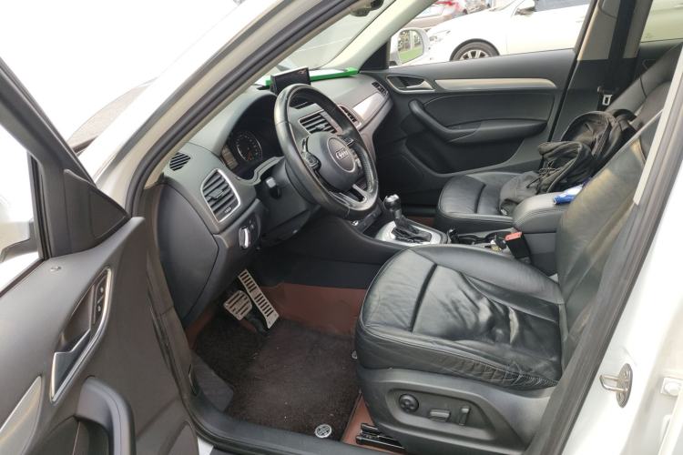 Used Audi Q3 2015 30 TFSI Comfort Model