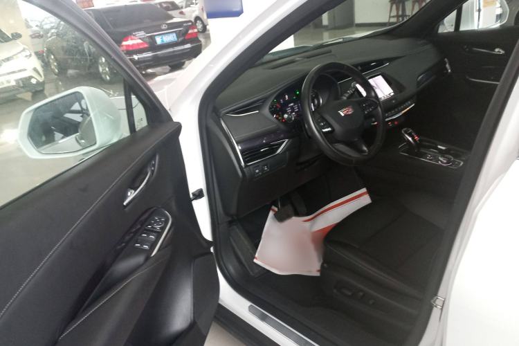 Used Cadillac XT4 2021 28T Two-Wheel Drive Tech Edition
