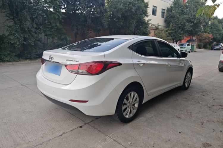 Used Hyundai Elantra 2016 1.6L Automatic Smart Version