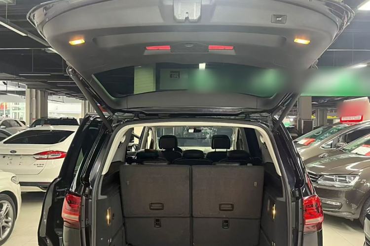 Used Volkswagen Sharan 2016 380TSI Comfort Edition 7-Seater
