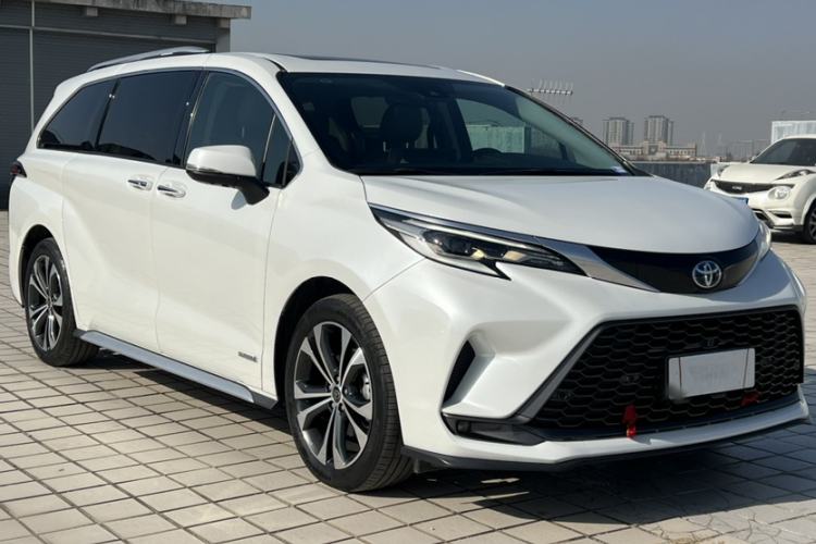 Used Toyota Granvia 2023 2.5L Hybrid Prestige PLUS Edition