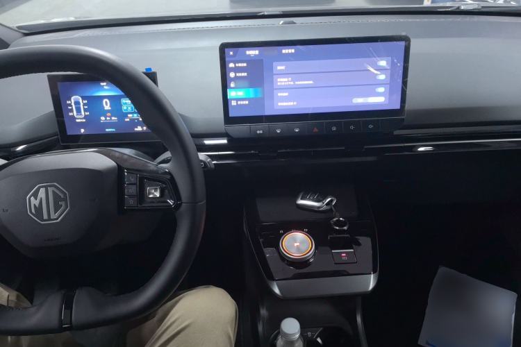 Used MG 4 EV 2023 415 km Range Sea-Faring Champion Edition
