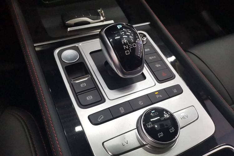 Used BYD Tang New Energy 2019 DM 2.0T All-Wheel Drive Smart Connectivity Enjoyment Model 7 Seats China VI Standard
