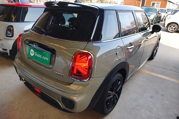 Used  MINI 2019 1.5T COOPER Racing Edition Five-Door Model
