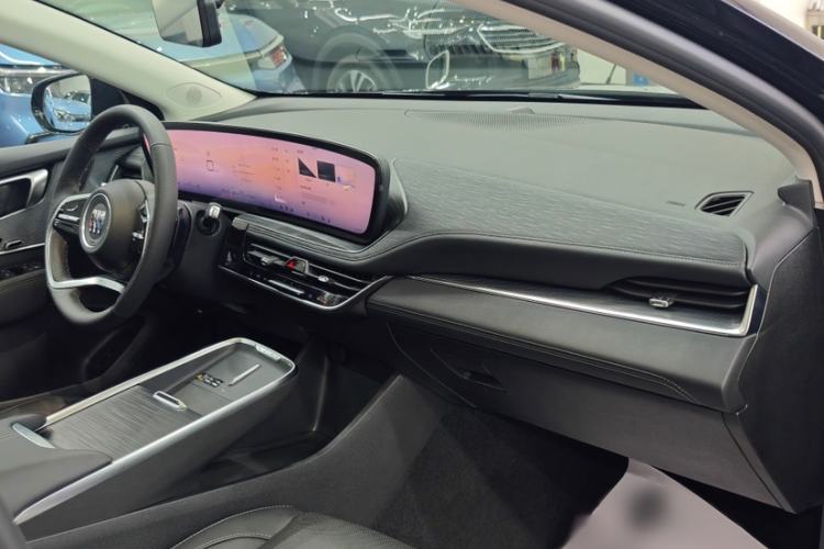 Used Buick LaCrosse 2023 28T Prestige Edition
