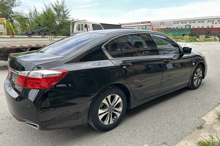 Used Honda Accord 2015 2.0L LX Comfort Edition
