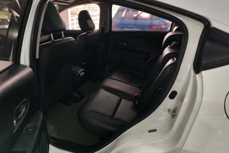 Used Honda Vezel 2017 1.8L CVT Front-Wheel Drive Pioneer Edition