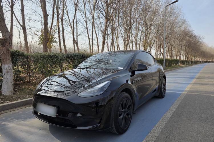 Used Tesla Model Y 2023 Rear-Wheel-Drive Version
