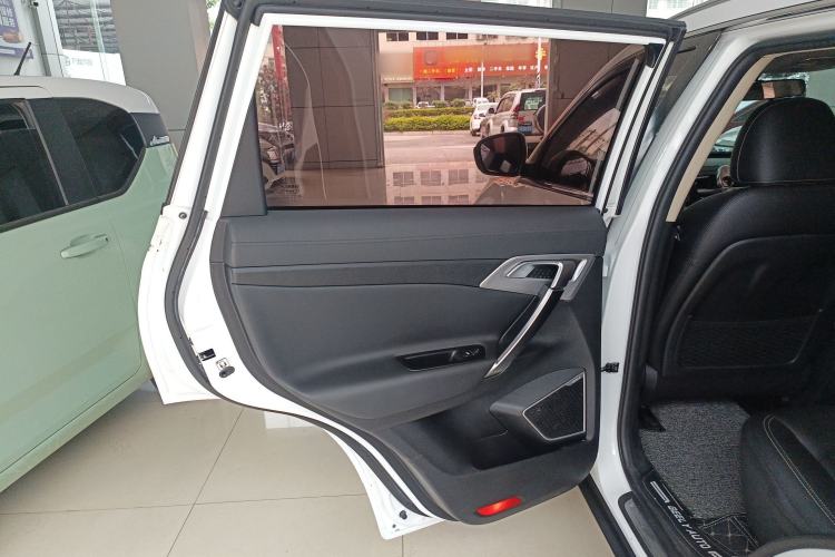 Used Geely Auto Emgrand X7 Sport 2016 1.8TD Automatic ZhiShang Model
