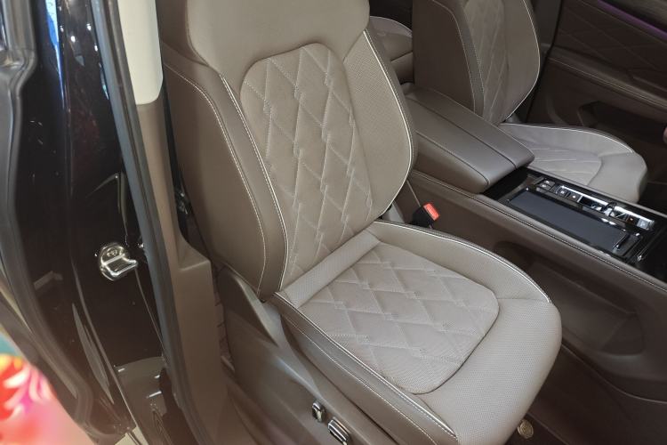 Used Volkswagen Viloran 2023 Revised 380TSI Prestige Edition