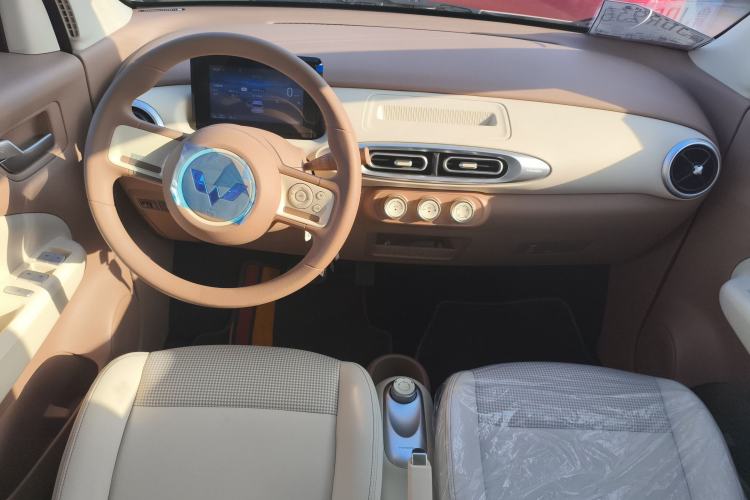 Used Wuling Hongguang MINIEV 2025 Four-Door Version Advanced Edition
