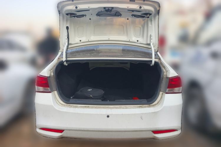 Used  300E 2017 Standard Model