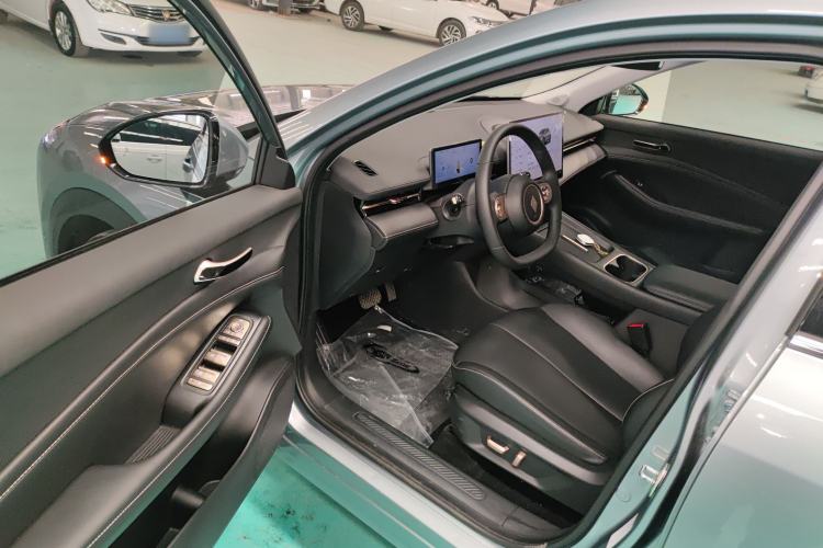 Used Baojun Yunhai 2024 140km Plug-in Hybrid Version