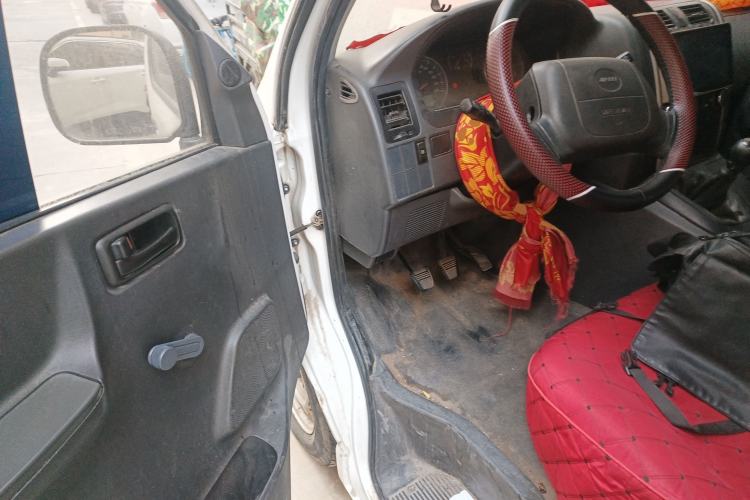 Used Jinbei Express 2017 2.0L Standard Version V19
