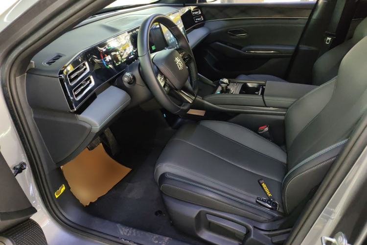 Used BYD Qin L 2024 DM-i 80KM Leading Model
