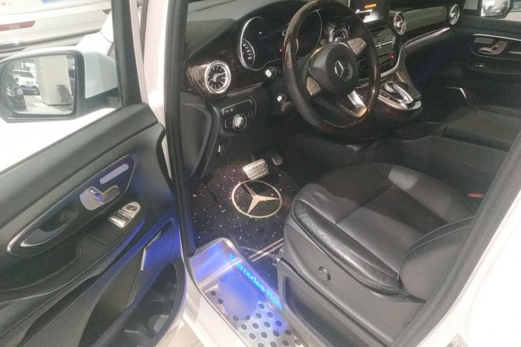 Used Mercedes-Benz V-Class 2017 V 260 L Prestige Extended Edition