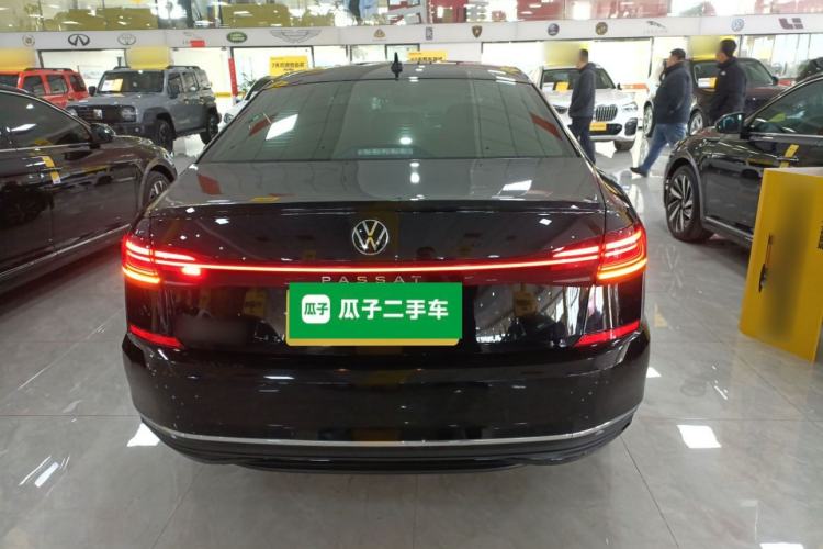 Used Volkswagen Passat 2025 Outstanding Model 330TSI Elite Edition
