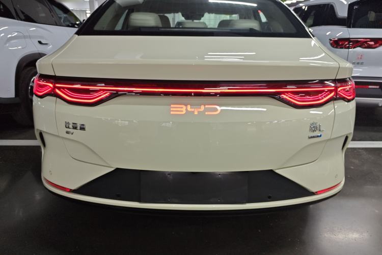 Used BYD Qin L 2025 EV 545KM Beyond Version
