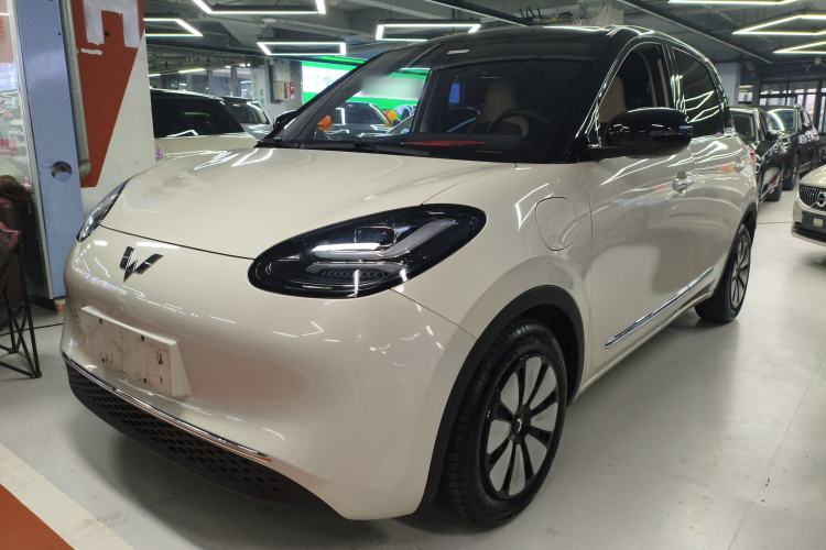 Used Wuling Bingo 2023 333 km Lingxi Connected+ Version
