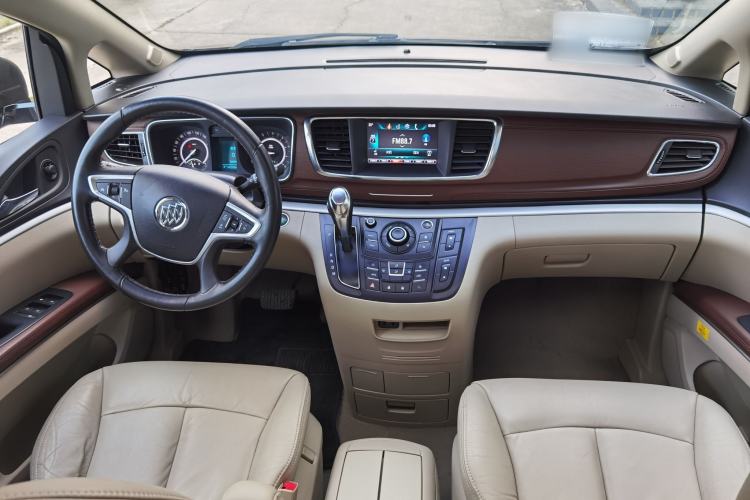Used Buick GL8 2017 25S Luxury Version China V Standard
