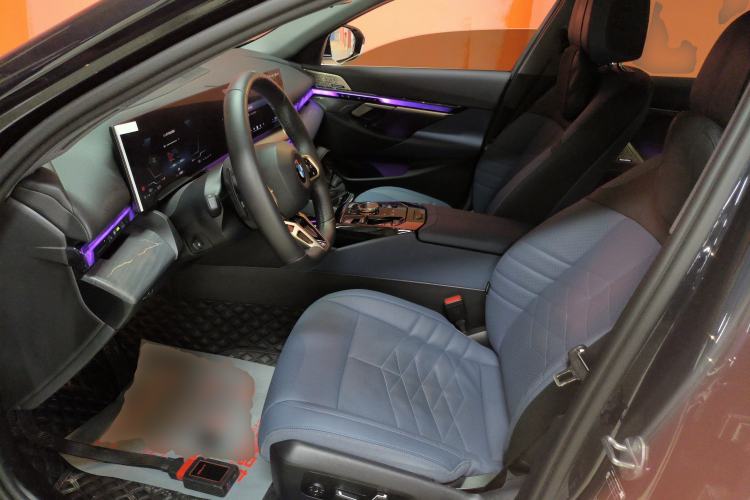 Used BMW 5 Series 2024 530Li Luxury Edition M Sport Package