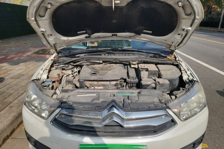 Used Citroen C-Quatre 2014 VTS Version 1.6L Automatic Prestige Model
