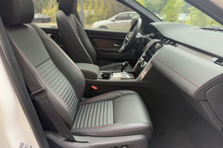 Used Land Rover Discovery Sport New Energy 2022 Facelifted P300e Plug-in Hybrid Electric Version
