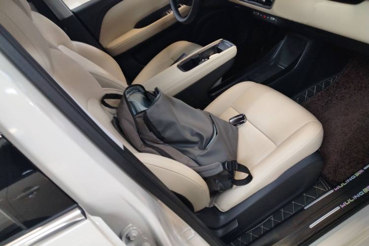 Used Wuling Bingo PLUS 2024 401 km Range 5-Seater Version
