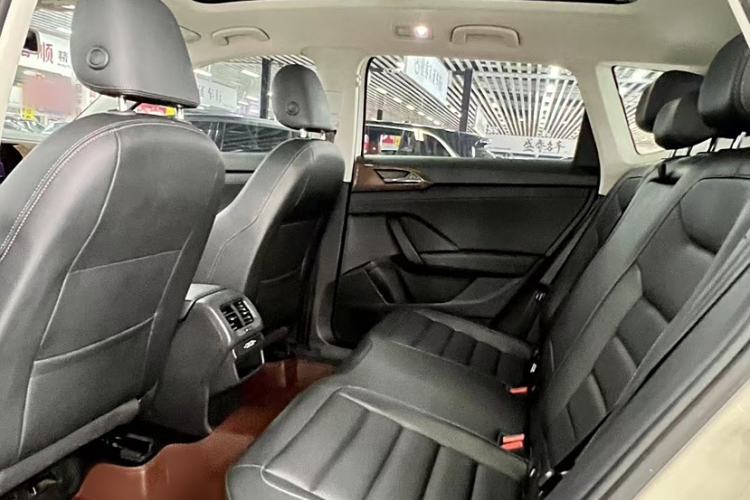 Used Volkswagen Tharu 2020 Facelift 330TSI Four-Wheel Drive Luxury PLUS Version China VI Standard