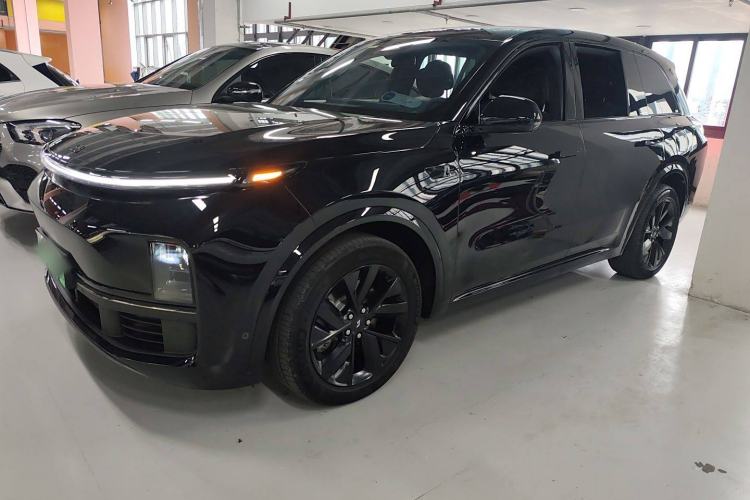 Used Li Auto L8 2023 Pro Model
