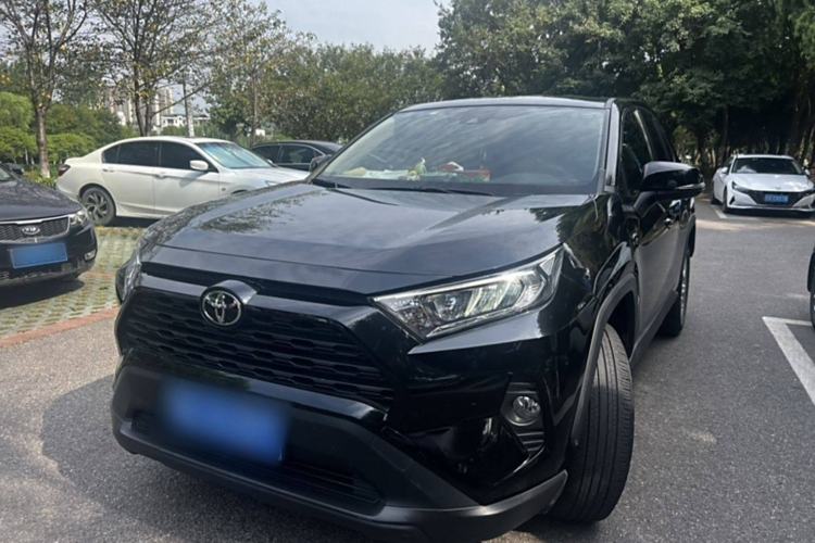 Used Toyota RAV4 2021 2.0L CVT Two-Wheel Drive Urban Edition
