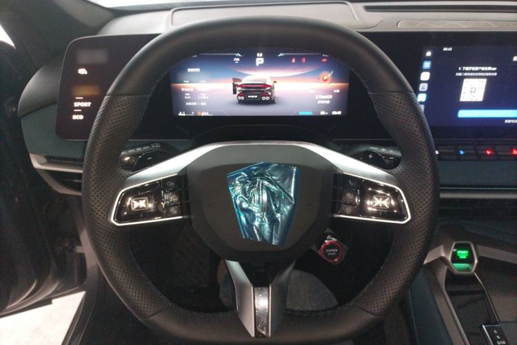 Used MG 7 2025 2.0T 405 AT Luxury Edition
