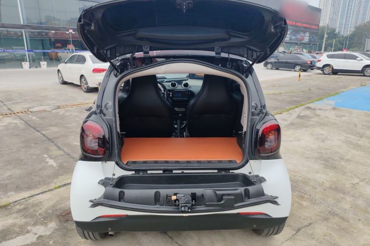 Used  fortwo 2015 1.0L 52 kW hardtop Dynamic version