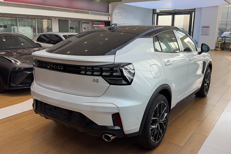 Used Lynk & Co 05 2023 2.0TD Two-Wheel Drive Shine Halo
