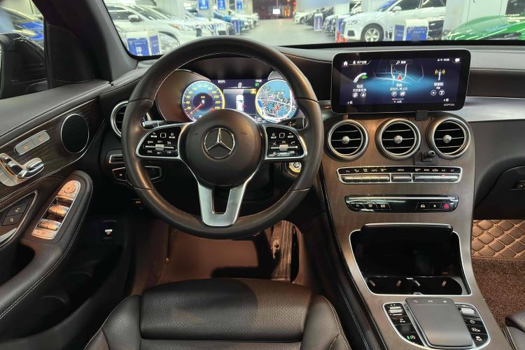 Used Mercedes-Benz GLC 2020 GLC 300 L 4MATIC Dynamic Edition
