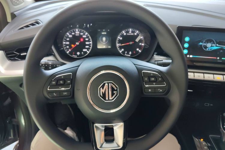 Used MG 5 2023 180 DVVT CVT Luxury Edition
