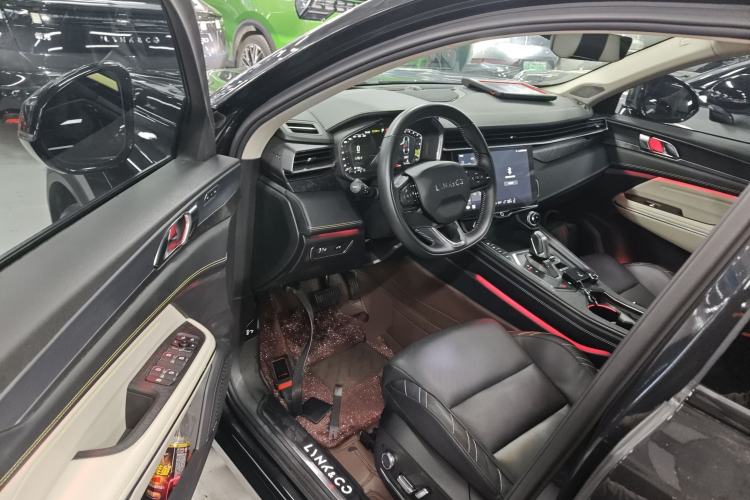 Used Lynk & Co 05 2022 2.0T Two-Wheel Drive Shine Halo
