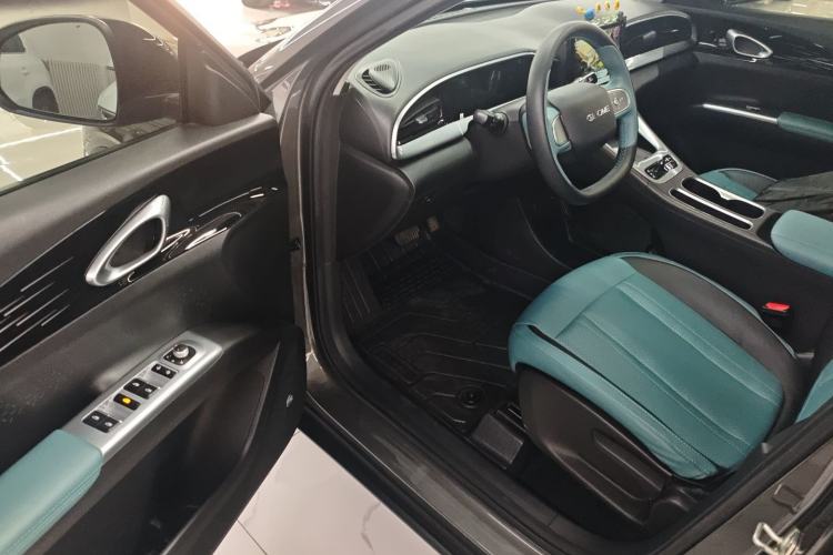 Used  Geome 2025 410 km Free Version
