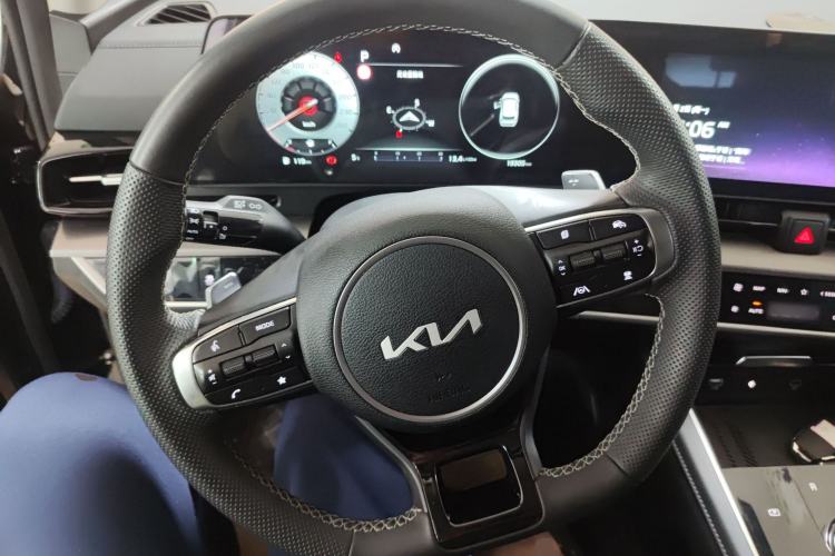 Used Kia Sportage (Chinese Domestic Model) 2025 2.0T Two-Wheel-Drive Prestige Edition